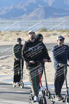 media/Jan-15-2026-Racers Edge (Thu) [[dfebeb70ab]]/1-Around the Pits-Track Walk/